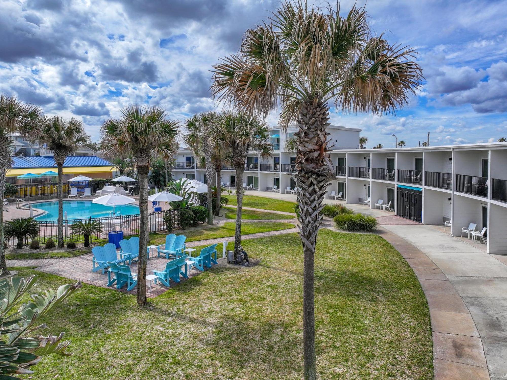 Seahorse Oceanfront Inn Neptune Beach Extérieur photo