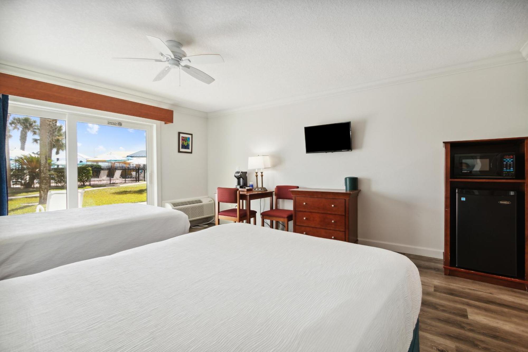 Seahorse Oceanfront Inn Neptune Beach Extérieur photo